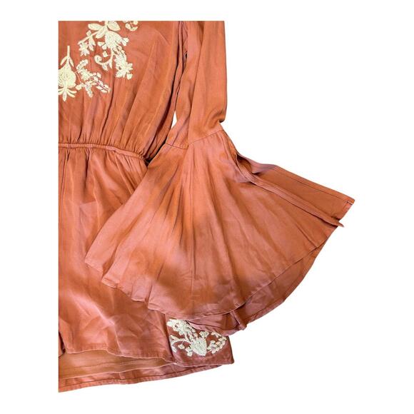 Altar'd State Womens Size L Romper Pink White Embroidered V Neck Long Sleeve - Picture 2 of 4